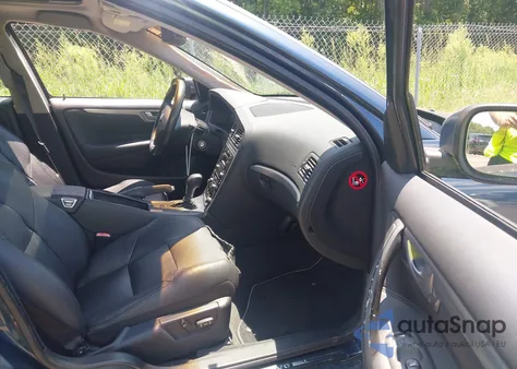 2008 Volvo S60 T5 из США, поврежденный, VIN YV1RS547082701895